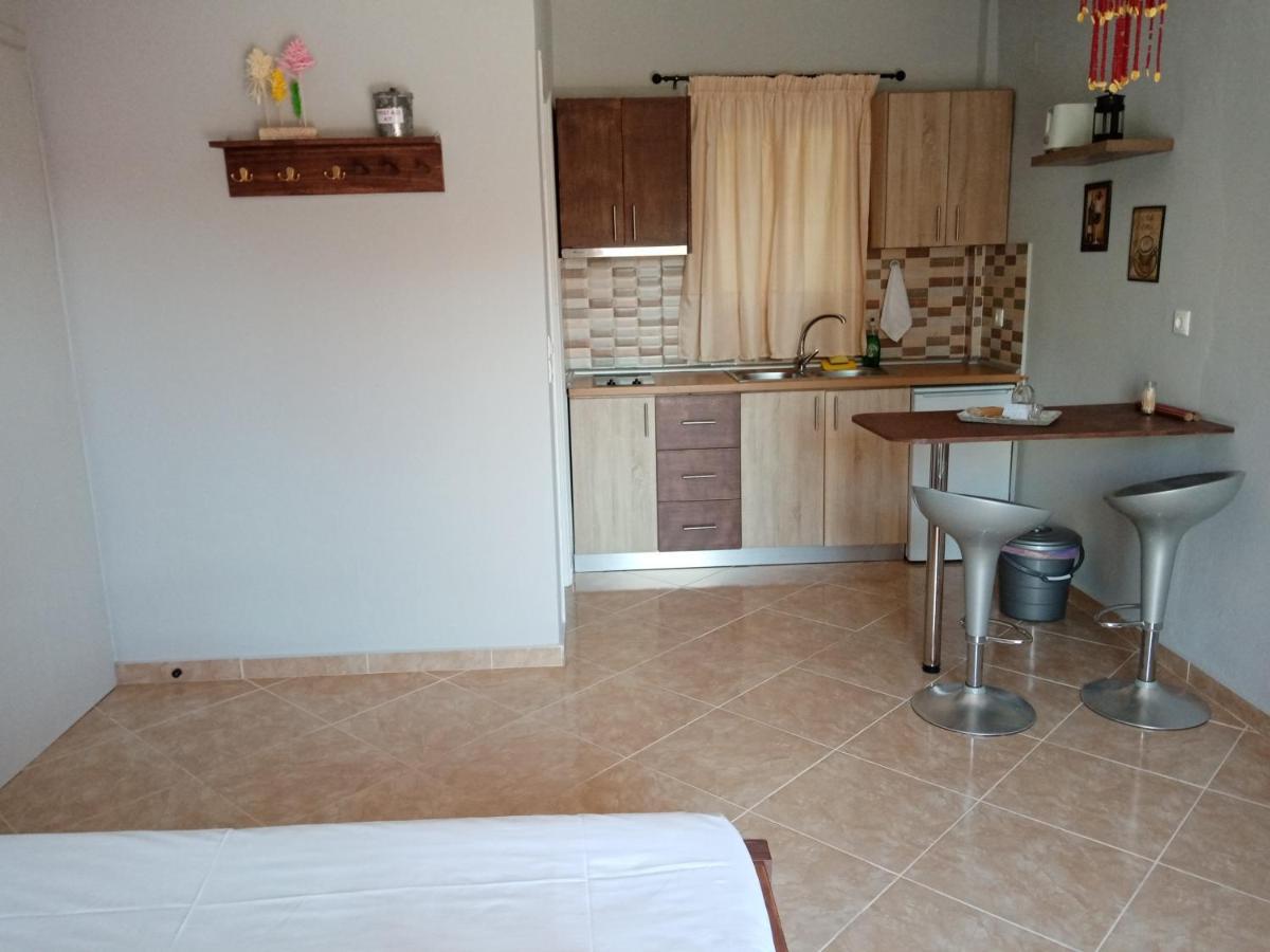 maria corfu apartments Mesongí Esterno foto